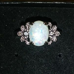 925 SS WHITE FIRE OPAL RING